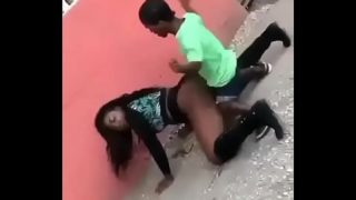 Negra culona  bailando burry chica