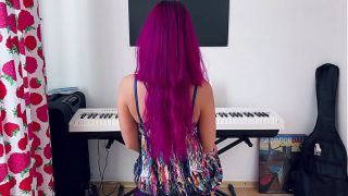 Horny Piano Teacher Made Herself Come Intensely